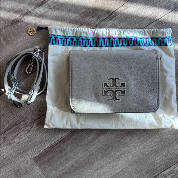 Tory Burch Handbags - Tory Burch Grey Leather Crossbody Bag